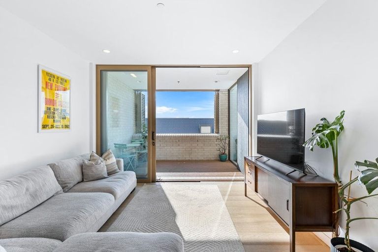 Photo of property in 303/167 Glenvar Ridge Road, Long Bay, Auckland, 0630