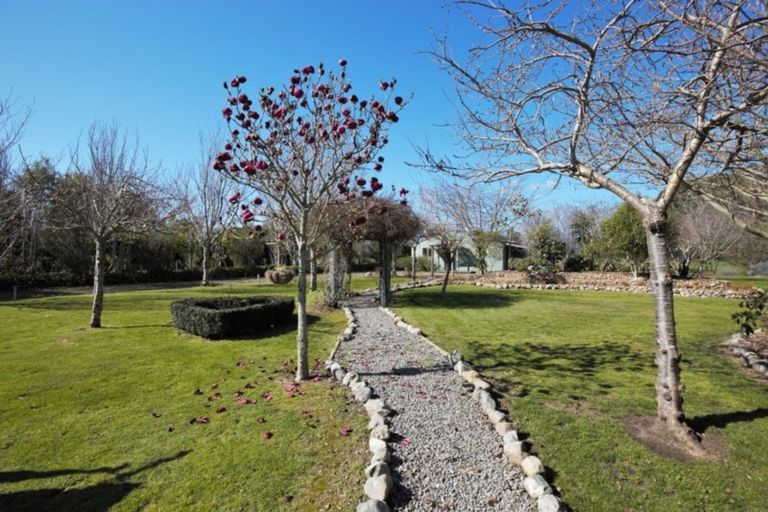 Photo of property in 155 Muhunoa East Road, Ohau, Levin, 5570