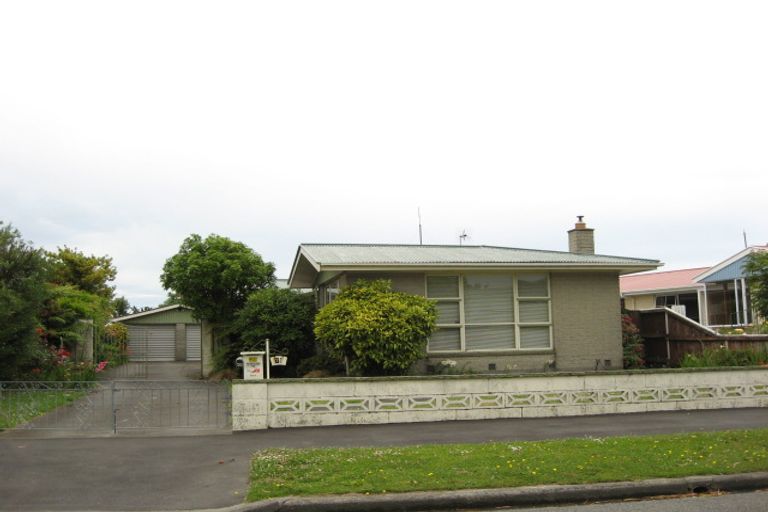 Photo of property in 71 Woolley Street, Avondale, Christchurch, 8061