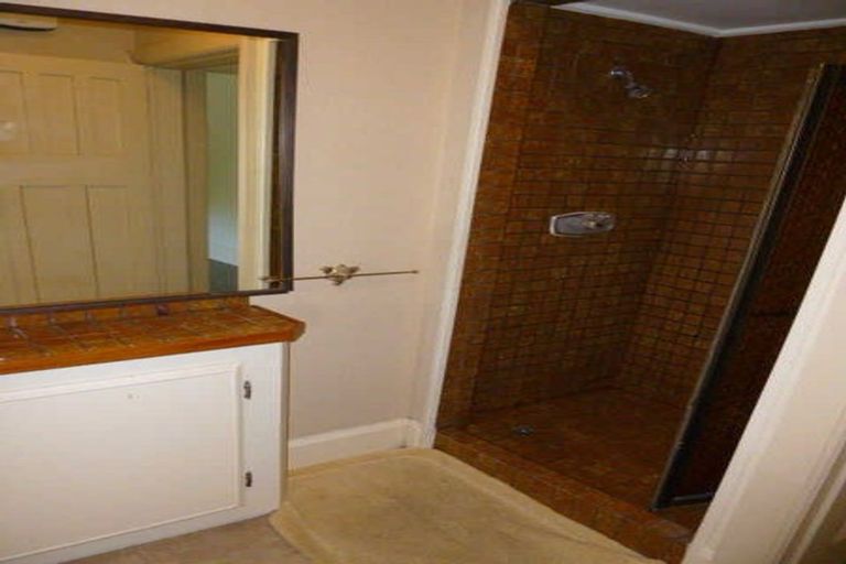 Photo of property in 34 Straven Road, Riccarton, Christchurch, 8011