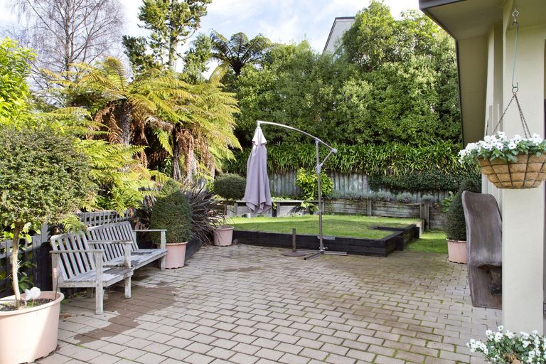 Photo of property in 6/92 Wakeman Road, Acacia Bay, Taupo, 3330