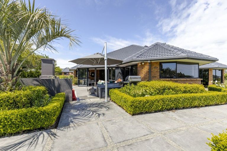 Photo of property in 1179 Devon Road, Bell Block, New Plymouth, 4373