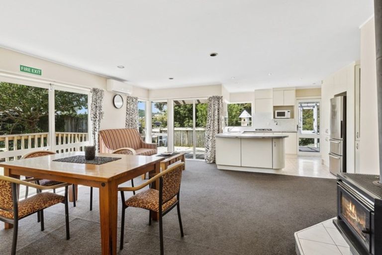 Photo of property in 33 Longitude Place, Whitby, Porirua, 5024