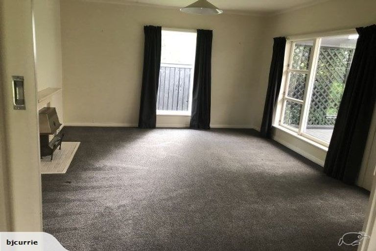 Photo of property in 12 Lifford Place, Awapuni, Palmerston North, 4412