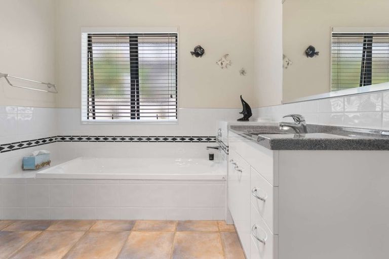 Photo of property in 39 Te Koari Drive, Brookfield, Tauranga, 3110