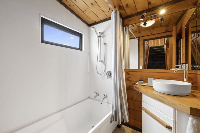 Photo of property in 21 Rata Street, Upper Vogeltown, New Plymouth, 4310