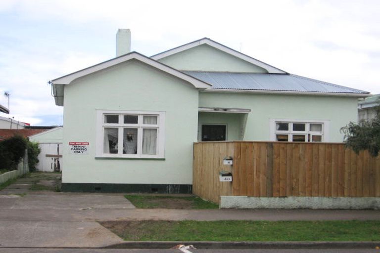 Photo of property in 32 Waldegrave Street, Palmerston North, 4410