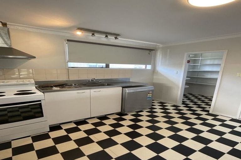 Photo of property in 18a Woodstock Place, Russley, Christchurch, 8042