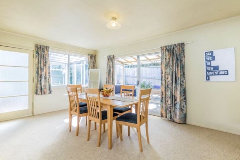 Photo of property in 18 Tristram Avenue, Forrest Hill, Auckland, 0620