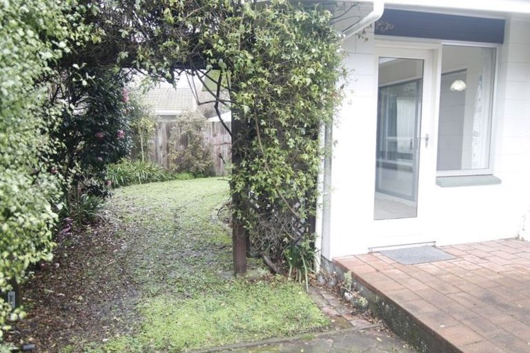 Photo of property in 16b Cashmere Road, Cashmere, Christchurch, 8022