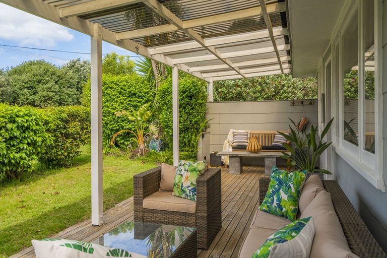Photo of property in 4 Riverview Road, Cooks Beach, Whitianga, 3591