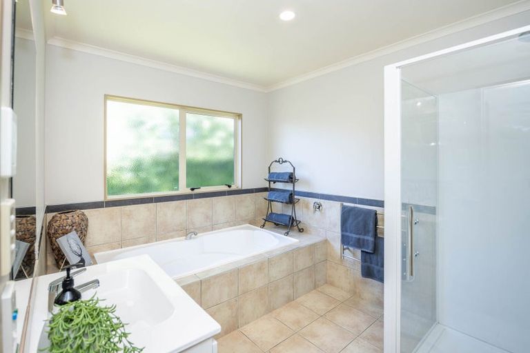 Photo of property in 11 Gavin Heights, Rototuna, Hamilton, 3210