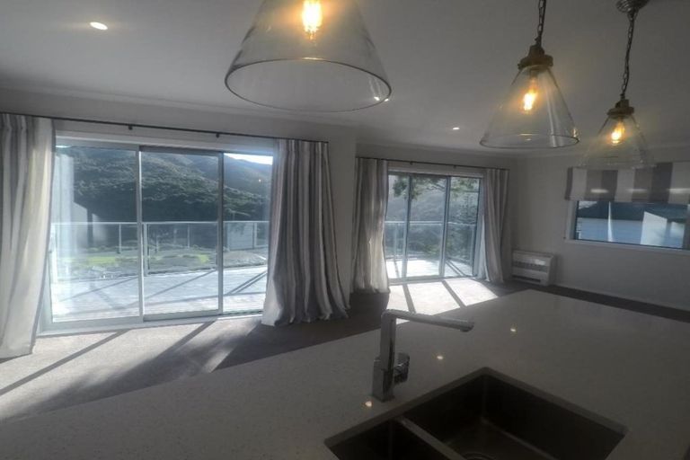 Photo of property in 5a Worcester Street, Wilton, Wellington, 6012