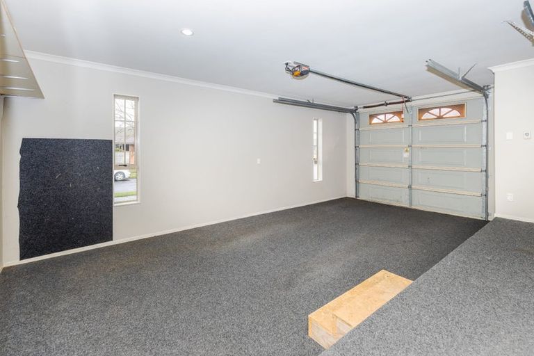 Photo of property in 32 Miers Glade, Rototuna North, Hamilton, 3210