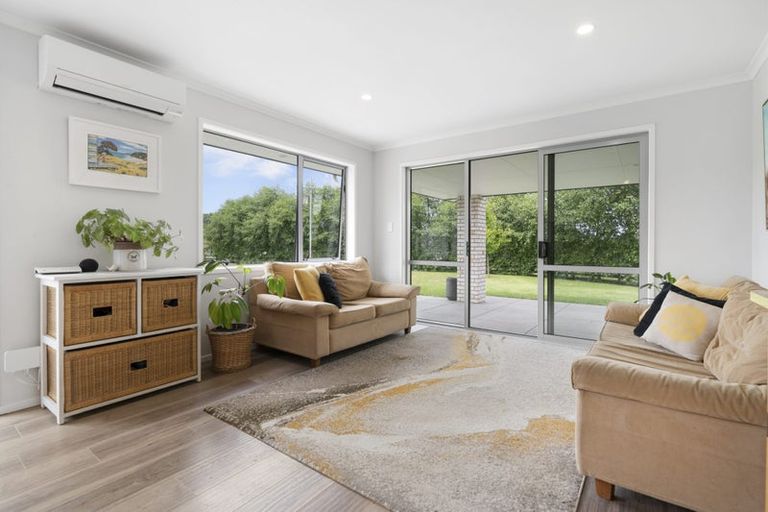 Photo of property in 17 Downer Access Road, Kaukapakapa, 0873