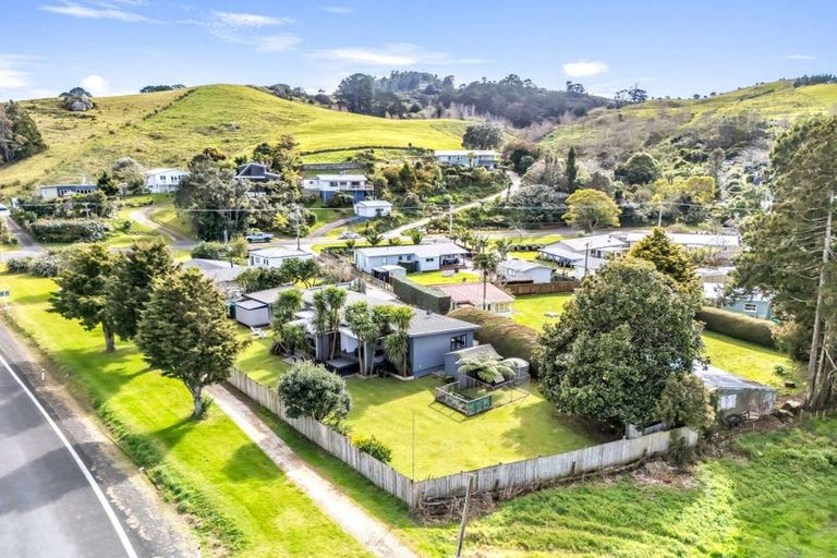 Photo of property in 1a Ocean Beach Road, Tairua, 3508