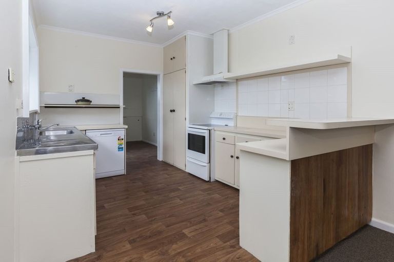 Photo of property in 63 Shortland Street, Wainoni, Christchurch, 8061