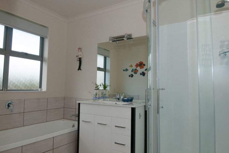 Photo of property in 1 Seascape Crescent, Waipu, 0582