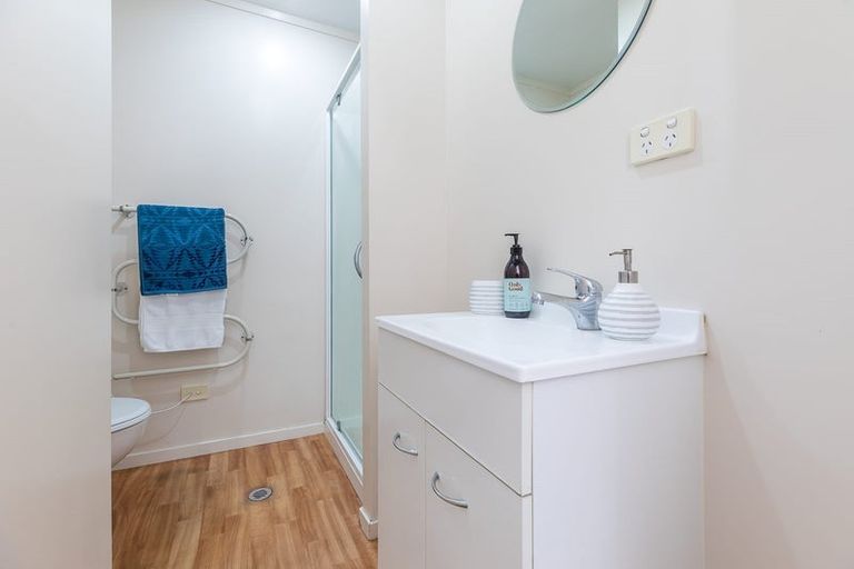 Photo of property in 325/26 Morningside Drive, Morningside, Auckland, 1025