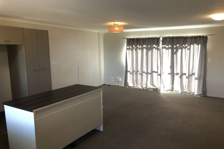 Photo of property in St Claire Village, 206/172 Mcleod Road, Te Atatu South, Auckland, 0610
