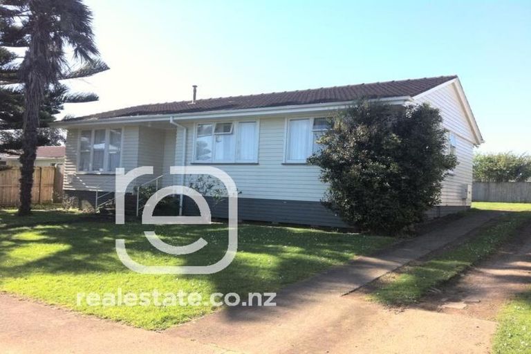Photo of property in 57 Chingford Close, Mangere, Auckland, 2022
