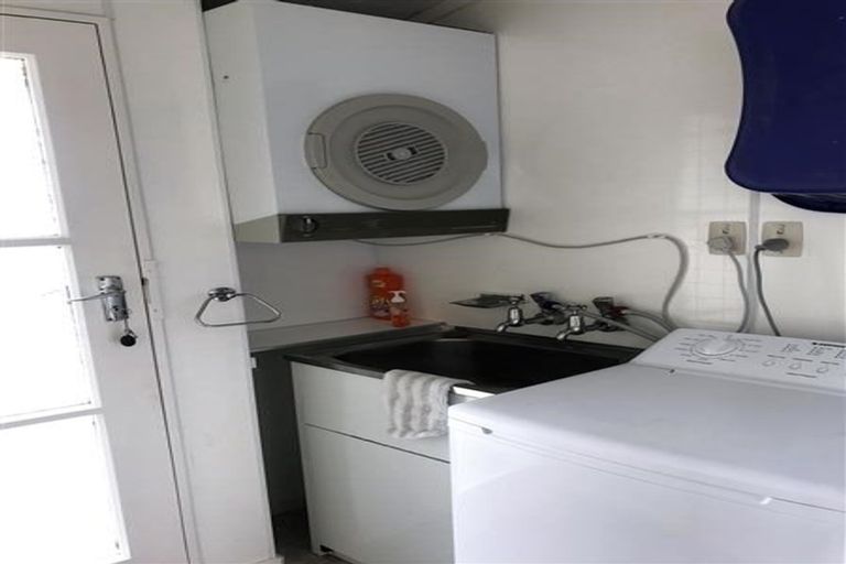 Photo of property in 264b Dowse Drive, Maungaraki, Lower Hutt, 5010