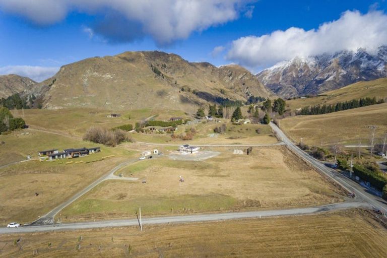 Photo of property in 12 Fitzpatrick Road, Dalefield, Queenstown, 9371