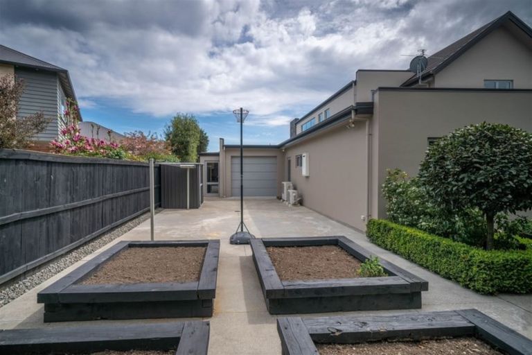 Photo of property in 8 Sovereign Gardens, Halswell, Christchurch, 8025