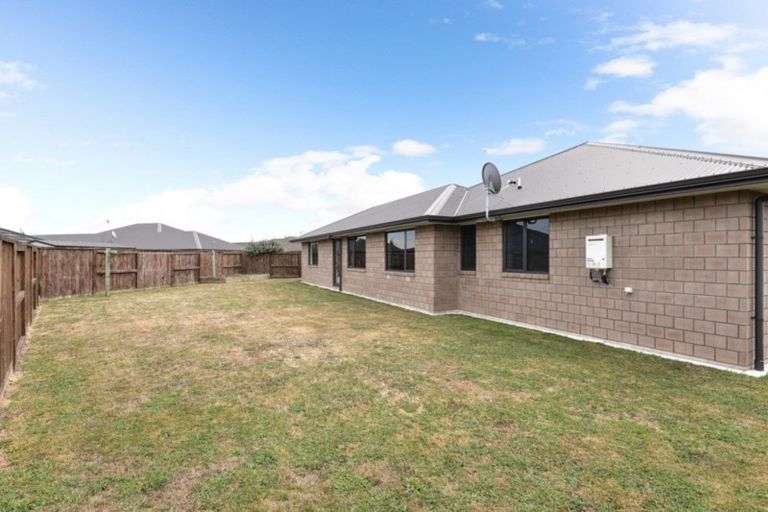 Photo of property in 15 Cole Thomas Place, Huntington, Hamilton, 3210