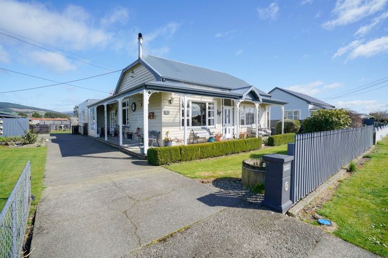Photo of property in 51 Elles Road, Otautau, 9610