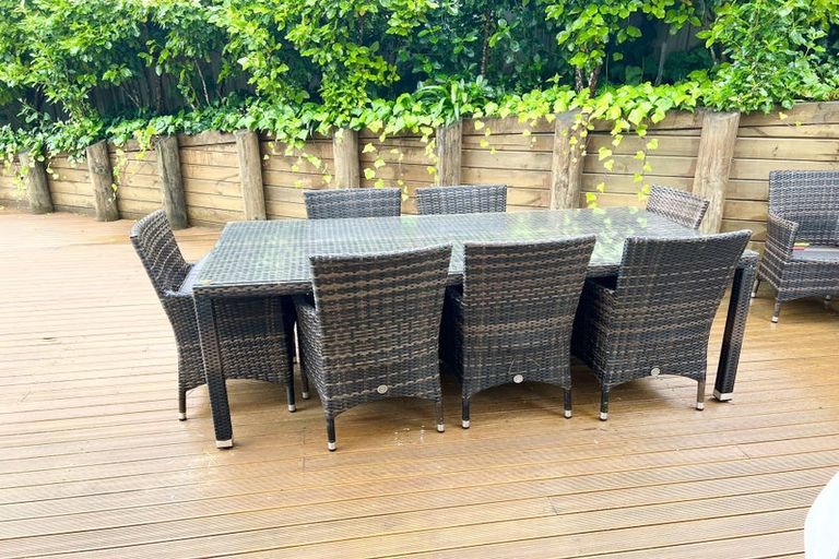 Photo of property in 68 Harrowglen Drive, Northcross, Auckland, 0630