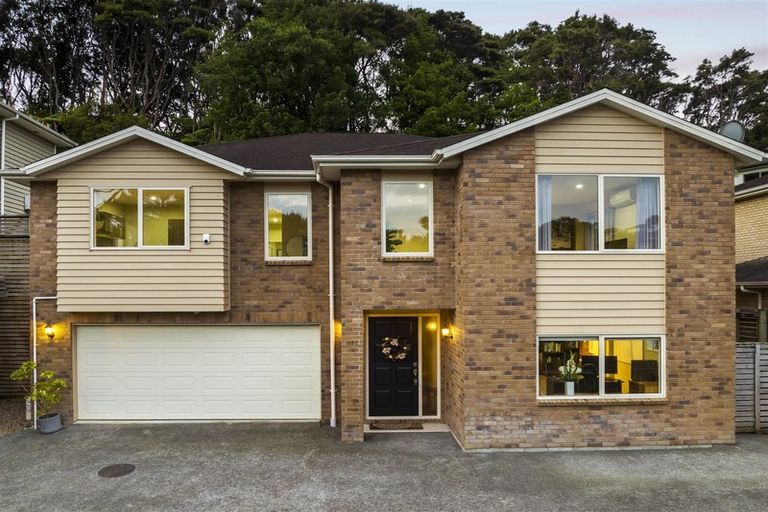 Photo of property in 180c Greenhithe Road, Greenhithe, Auckland, 0632