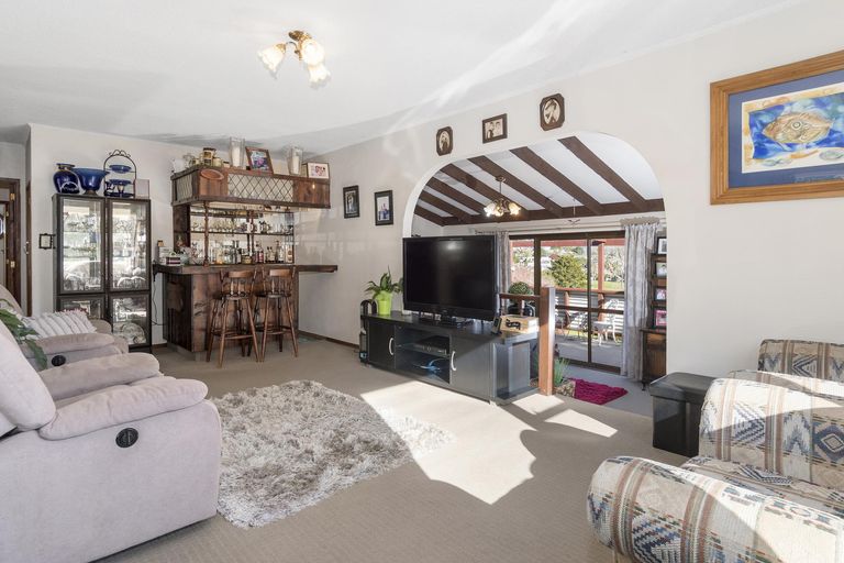 Photo of property in 73 Seymour Place, Bellevue, Tauranga, 3110