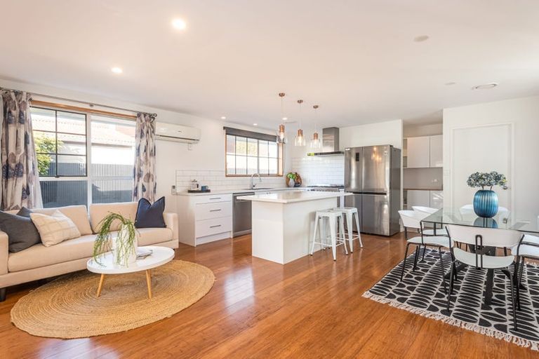 Photo of property in 27 Resolution Place, Bryndwr, Christchurch, 8053