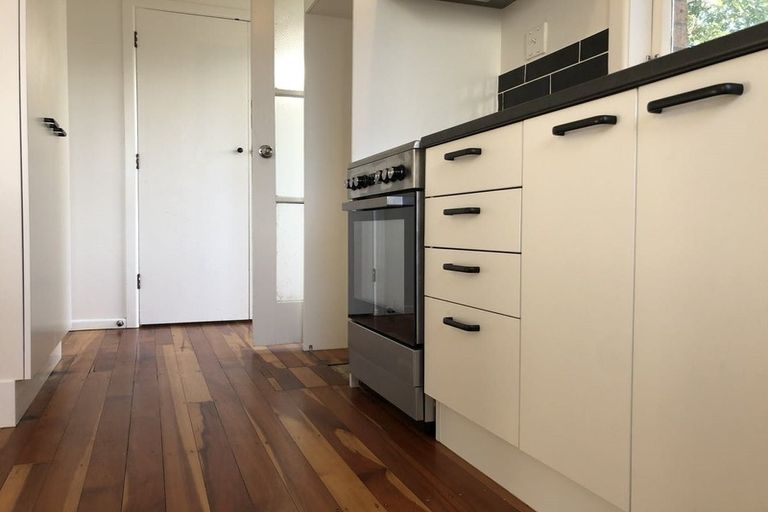 Photo of property in 2 Sheridan Street, Silverdale, Hamilton, 3216