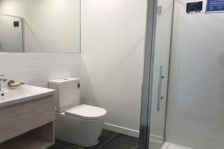 Photo of property in 1/12 Stanley Street, Berhampore, Wellington, 6023