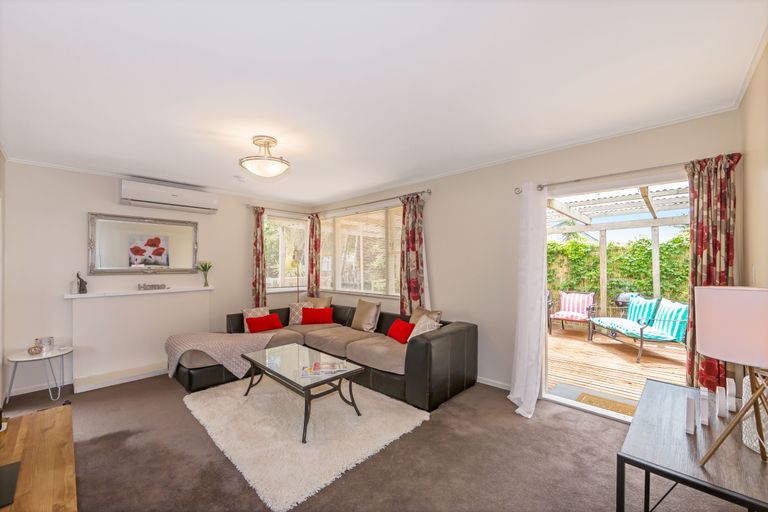 Photo of property in 1/33 Nile Road, Kelston, Auckland, 0602