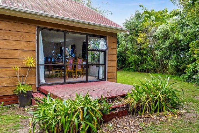 Photo of property in 2 Pikituroa Road, Normanby, Hawera, 4675