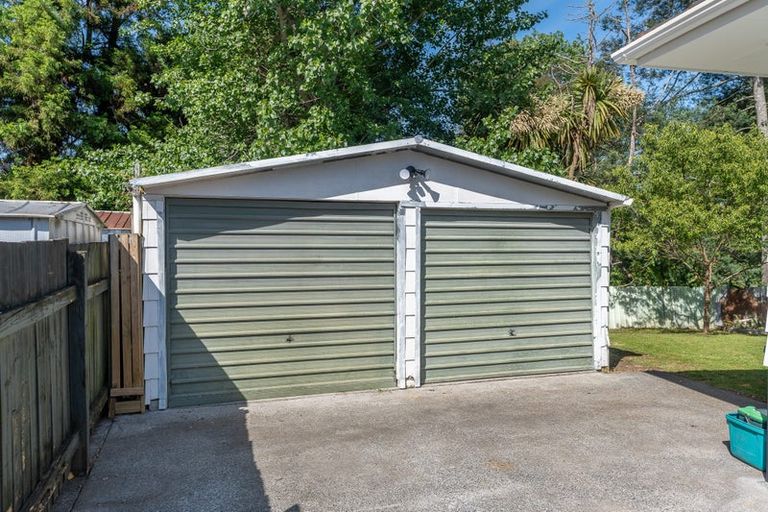 Photo of property in 21 Manor Place, Bader, Hamilton, 3206