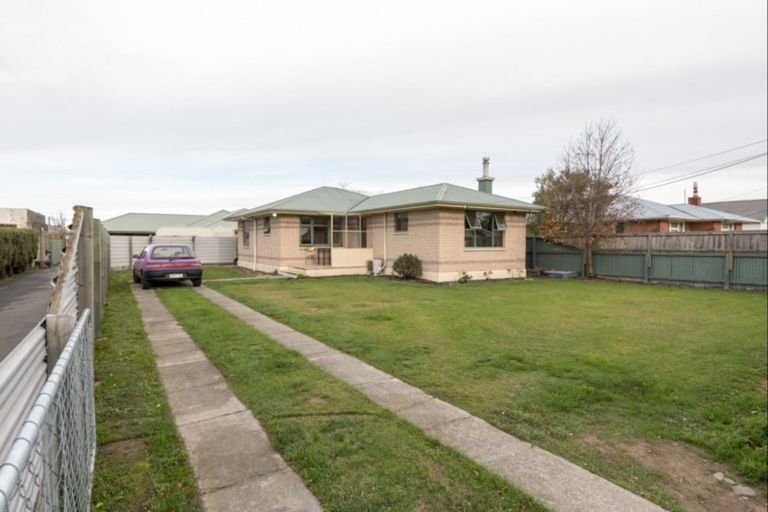 Photo of property in 69 Mcmurdo Street, Tinwald, Ashburton, 7700