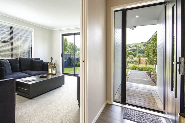 Photo of property in 4 Urumaraki Avenue, Helensville, 0800