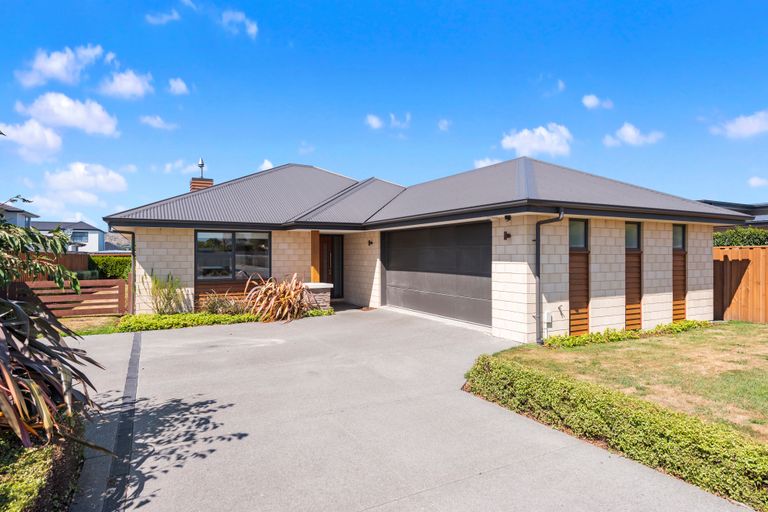 Photo of property in 79 Kennedys Bush Road, Halswell, Christchurch, 8025