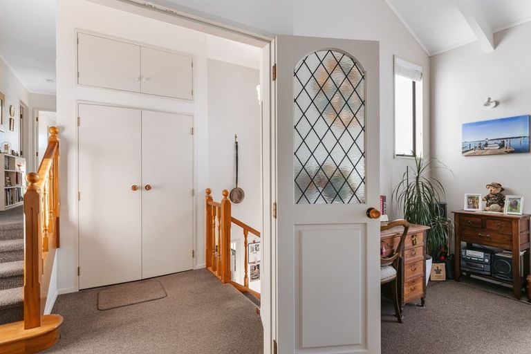 Photo of property in 9 Walnut Grove, Omokoroa, 3114