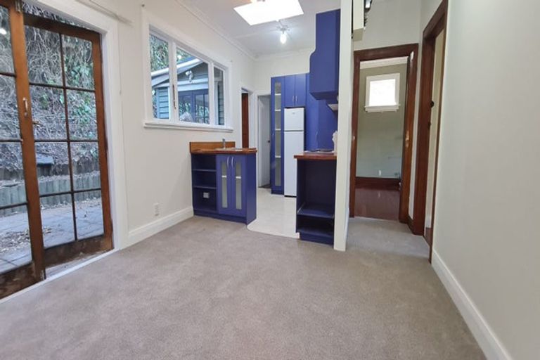 Photo of property in 26 Honiana Te Puni Street, Aro Valley, Wellington, 6021