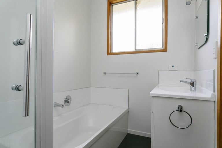 Photo of property in 8 Mccauley Grove, Hilltop, Taupo, 3330