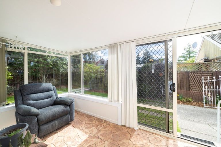 Photo of property in 2/45 Valecrest Avenue, Parklands, Christchurch, 8083