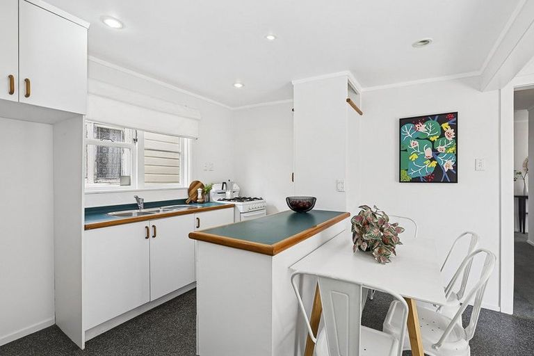 Photo of property in 12 Cockburn Street, Kilbirnie, Wellington, 6022