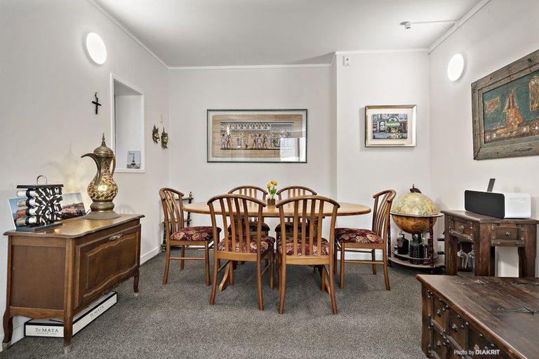 Photo of property in Hobson Court Flats, 33/70 Hobson Street, Thorndon, Wellington, 6011