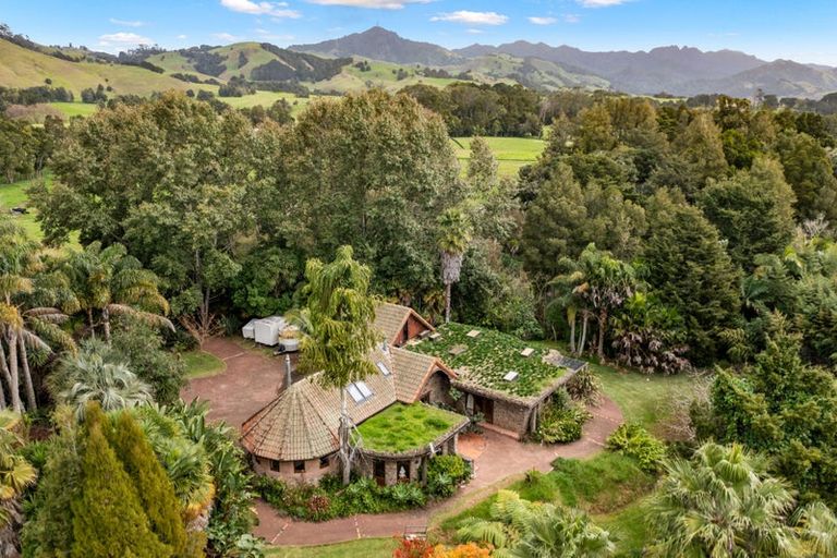 Photo of property in 253 Tangihua Road, Maungakaramea, Whangarei, 0178