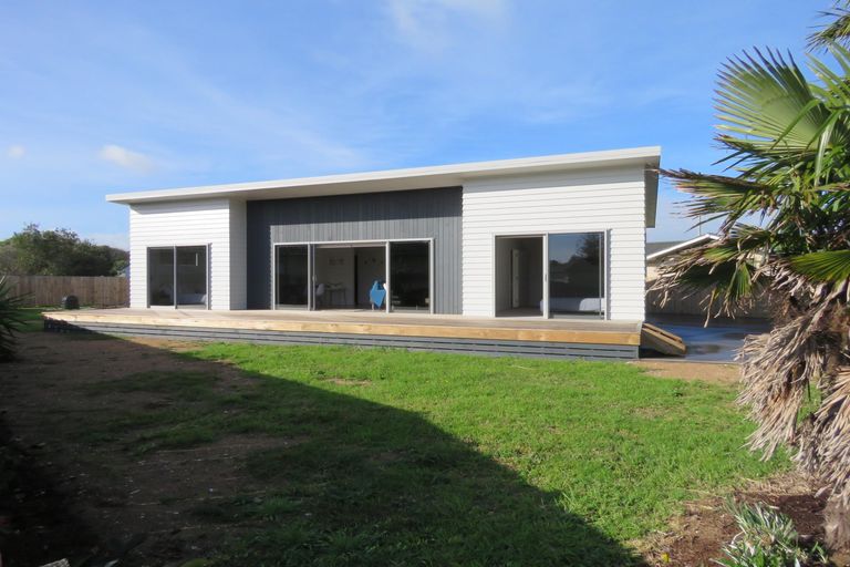 Photo of property in 10 Flame Tree Lane, Taipa, 0420